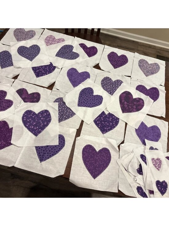 Handmade Other - SET OF 26 HEARTS HAND APPLIQUÉD QUILTING BLOCKS 8 INCH + 20 Smalls Purple White